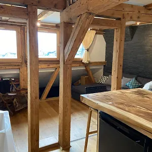 Beautiful In Centre With Superb Mountain Views Appartement
